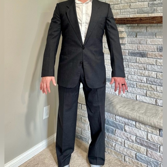 Hugo Boss Gray Suit - Picture 4 of 15